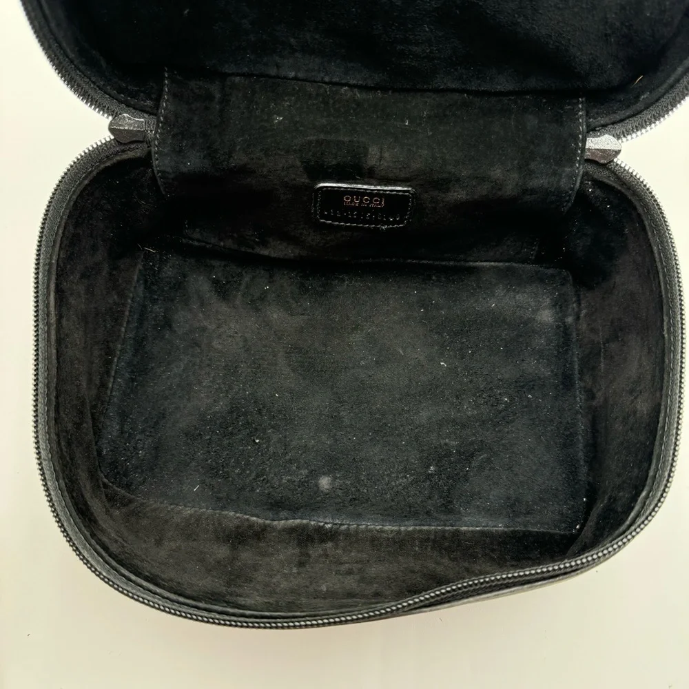 Gucci-Authentic- Vanity Pouch Leather Black - Picture 12 of 15